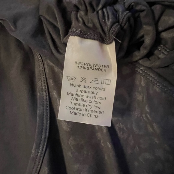 Black Sheath Mini Dress with Crew Neck - Picture 5 of 6